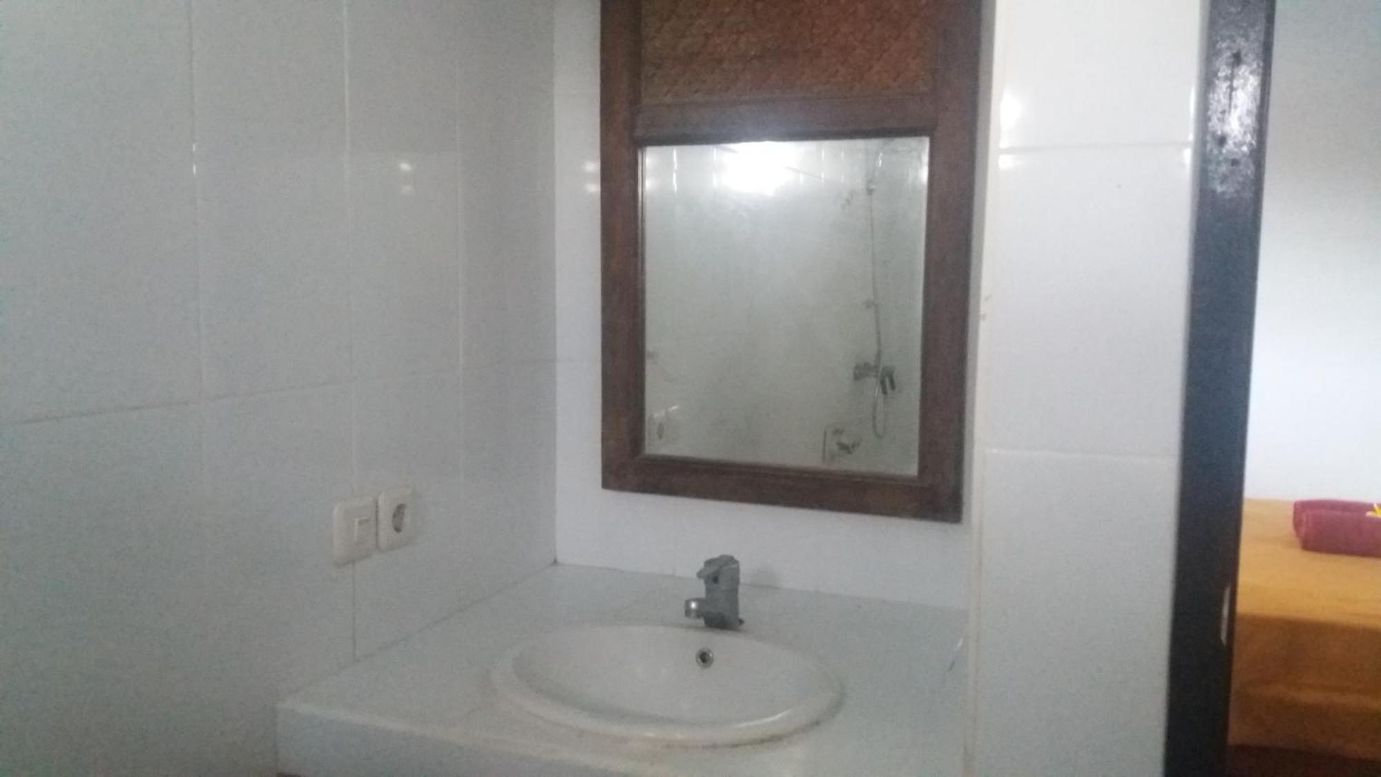 Mawar Homestay Canggu Luaran gambar